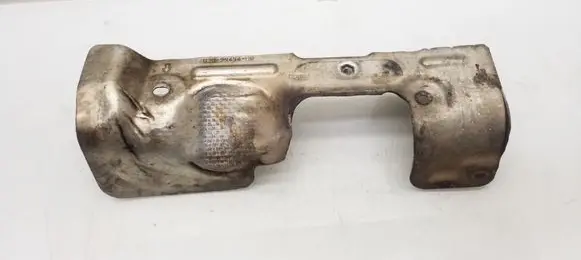 Exhaust heat shield