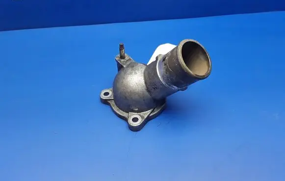 Lexus IS 220D-250-350 Thermostat/thermostat housing XE20