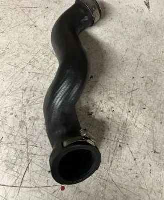 Audi A4 S4 B7 8E 8H Intercooler hose/pipe 8E0145737E