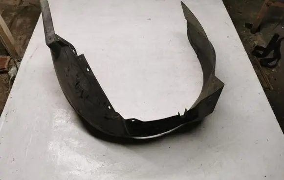 Audi A6 S6 C5 4B Front wheel arch liner splash guards