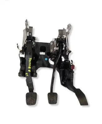 Opel Insignia A Pedal assembly 13228166 13237352
