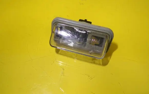 Toyota Avensis T250 Number plate light 236387