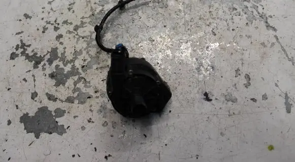 Renault Megane IV Electric auxiliary coolant/water pump 210105264R