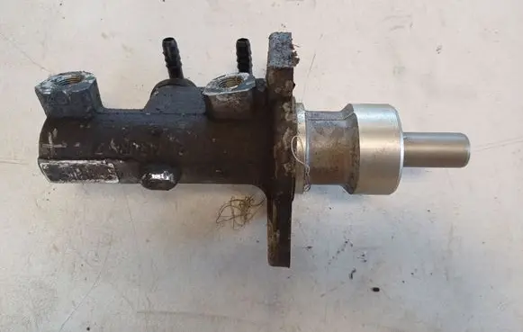 Alfa Romeo 166 Master brake cylinder