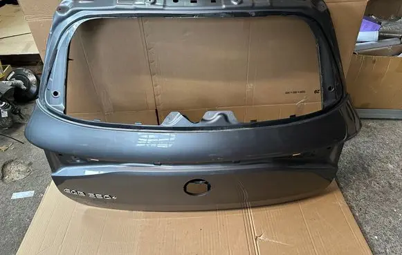 Mercedes-Benz EQB Tailgate/trunk/boot lid A2437420700 723ZC