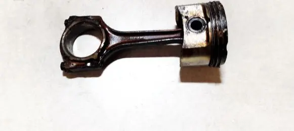 Fiat Stilo Piston with connecting rod
