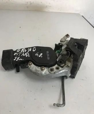 Suzuki Grand Vitara I Rear door lock 153J0611