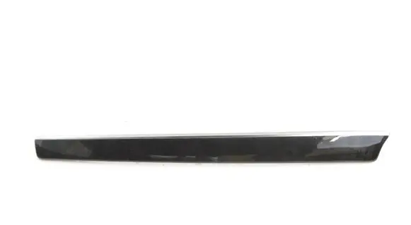 Dashboard glove box trim
