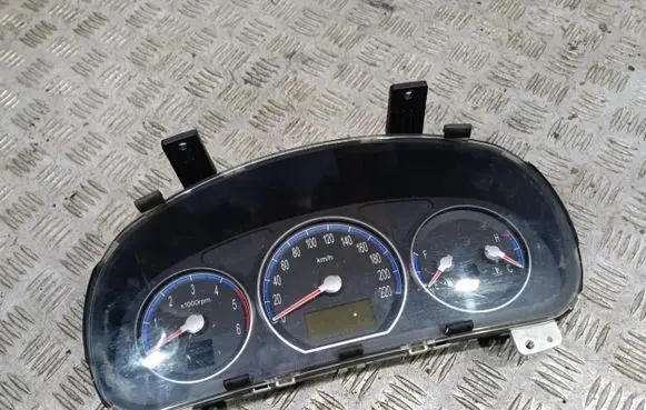 Hyundai Santa Fe Speedometer (instrument cluster)