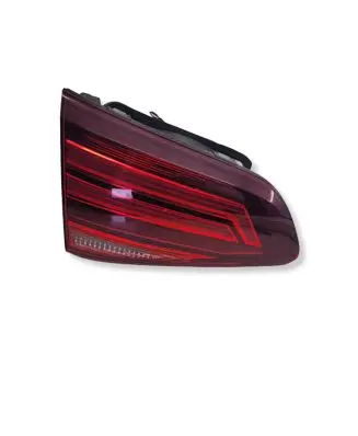 Volkswagen Golf VII Rear/tail lights 5G0945093AG L90124374