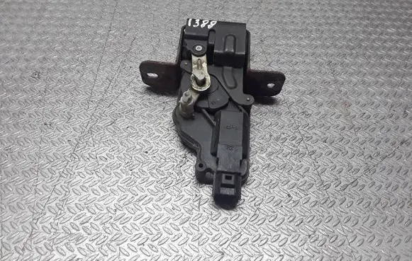 KIA Sorento Tailgate window lock/catch/latch 871303E000