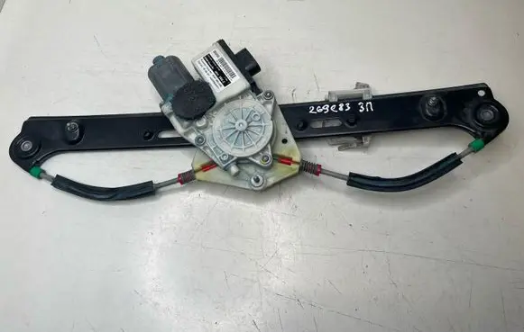 BMW X3 E83 Rear door window regulator motor 69259662 S007083008 840311305