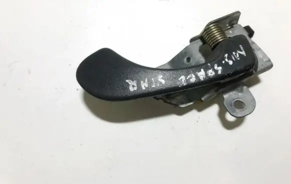 Mitsubishi Carisma Front door interior handle mr288396