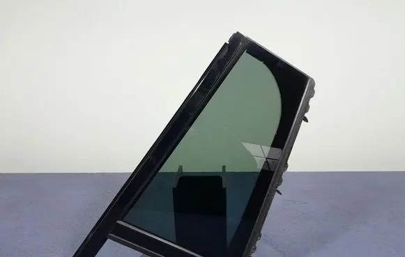 BMW X7 G07 Rear door window glass 7444113