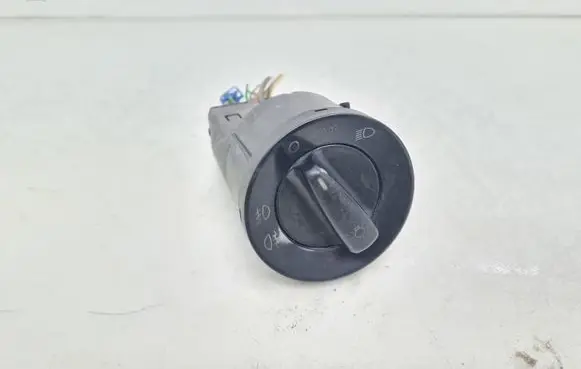 Light switch