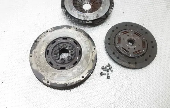 Volkswagen II LT Clutch set kit 074141032BX 302415800