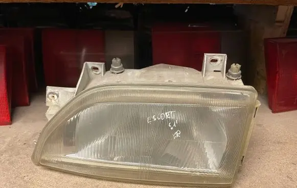 Ford Escort Headlight/headlamp