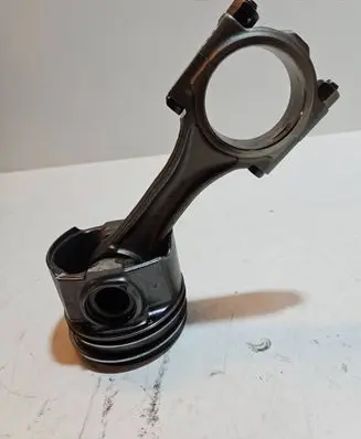Peugeot 3008 II Piston 9812818680
