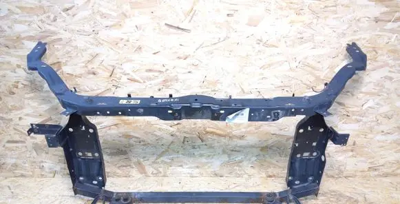 Nissan Qashqai Radiator support slam panel