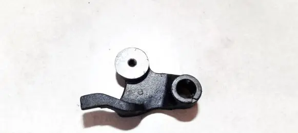 Mitsubishi Carisma Engine mounting bracket 8za