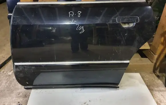 Audi A8 S8 D2 4D Rear door