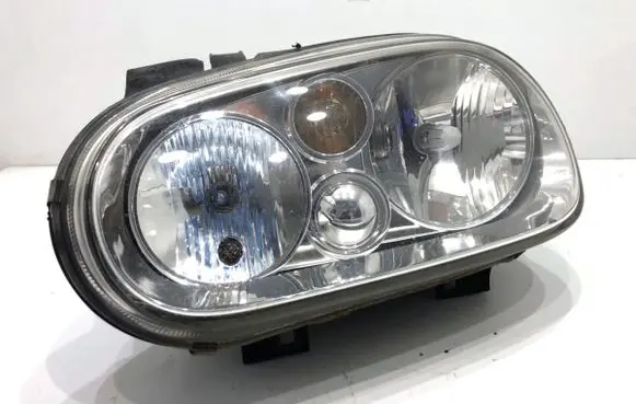 Volkswagen Golf IV Headlight/headlamp