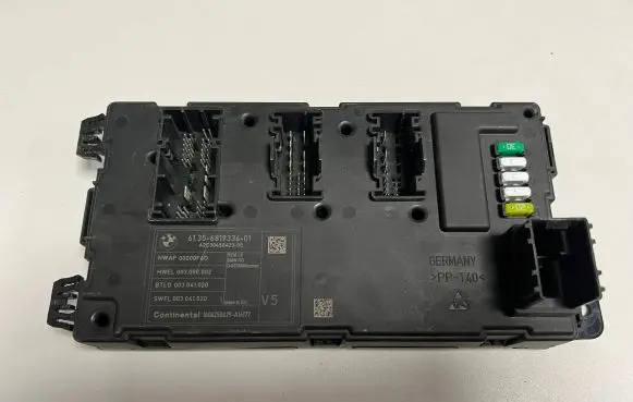 BMW 4 F32 F33 Fuse module 6819336 61356819336