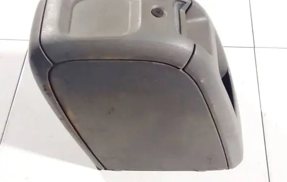 Chrysler Grand Voyager IV Armrest 43425