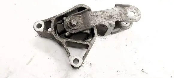 Mercedes-Benz CLA C117 X117 W117 Engine mount bracket A2462400809