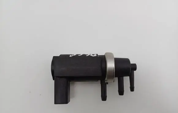 Audi A6 S6 C5 4B Turbo solenoid valve 059906627B