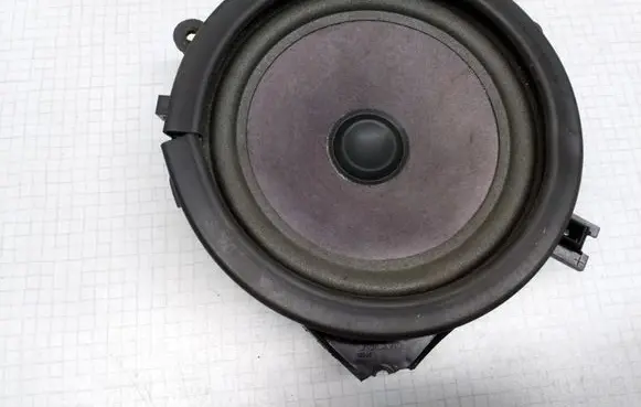 Volvo V70 Rear door speaker 9472003 10347
