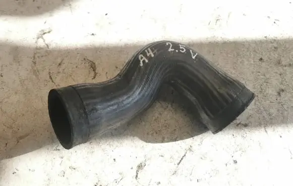 Audi A4 S4 B6 8E 8H Intercooler hose/pipe