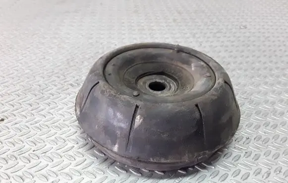 Opel Vectra B Front coil spring rubber mount 