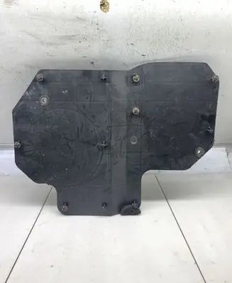 Audi A6 S6 C4 4A Timing belt guard (cover) 046130133C