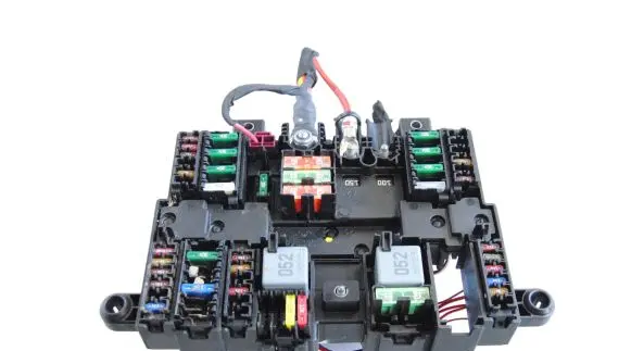 Mercedes-Benz CLA C118 X118 Fuse box set A1779061102