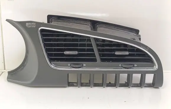Peugeot 3008 I Dash center air vent grill 9685049877