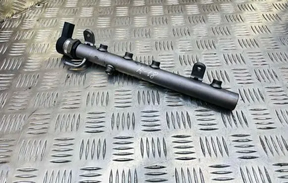 Mercedes-Benz R W251 Fuel main line pipe A6420700495