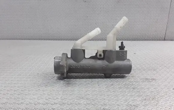 Nissan Almera Tino Master brake cylinder 22157879