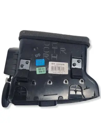 Nissan Qashqai Dash center air vent grill 687504EA0A
