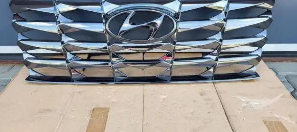 Hyundai Tucson IV NX4 Front grill