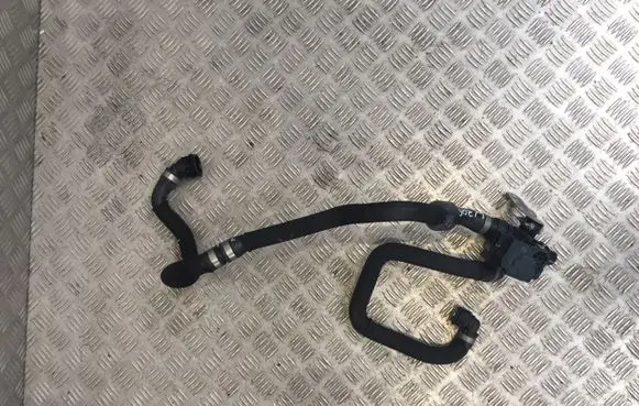 Mercedes-Benz C W206 Engine coolant pipe/hose 
