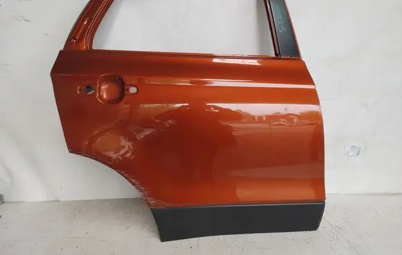 Suzuki SX4 S-Cross Rear door