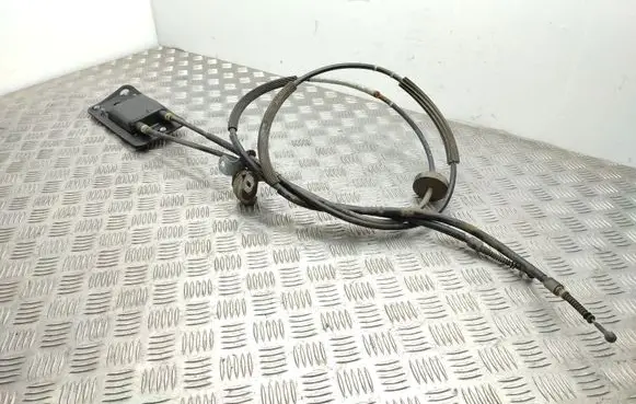 Handbrake/parking brake wiring cable