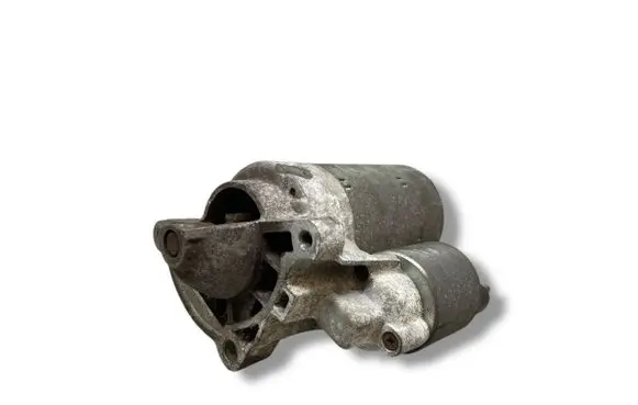 Peugeot 207 Starter motor 9647982880