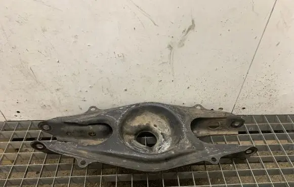 Mercedes-Benz C W204 Rear upper control arm/wishbone
