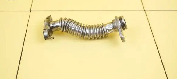 Alfa Romeo Giulietta Turbo turbocharger oiling pipe/hose 55216371 940A1000
