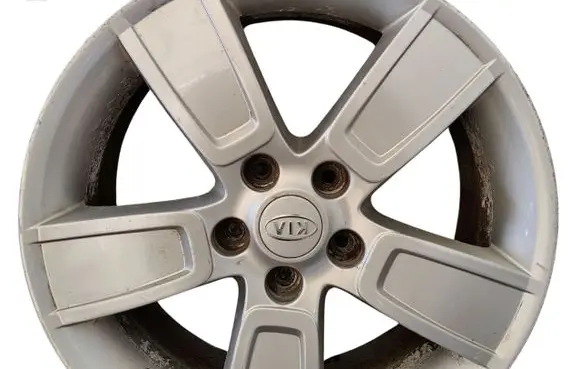 KIA Soul R12 alloy rim 