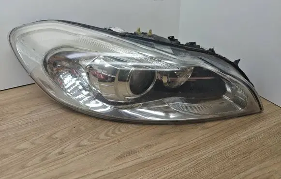 Volvo C70 Headlight/headlamp 31299757 0301256682