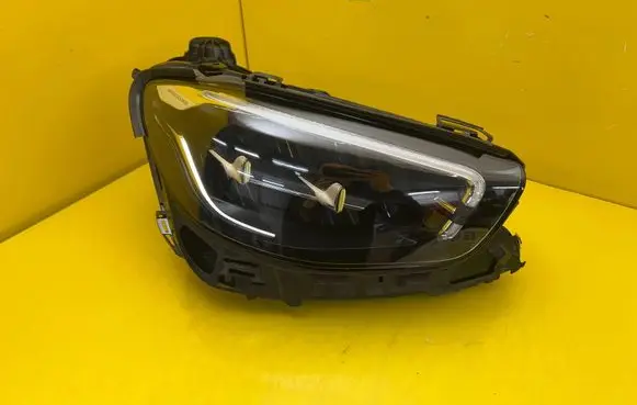 Mercedes-Benz E W213 Headlight/headlamp A2139069209