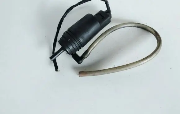 Windscreen/windshield washer pump